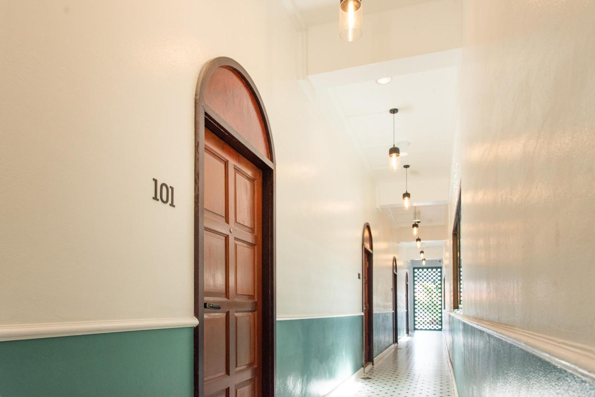 Bania Boutique House Hotel Khao Lak Bagian luar foto